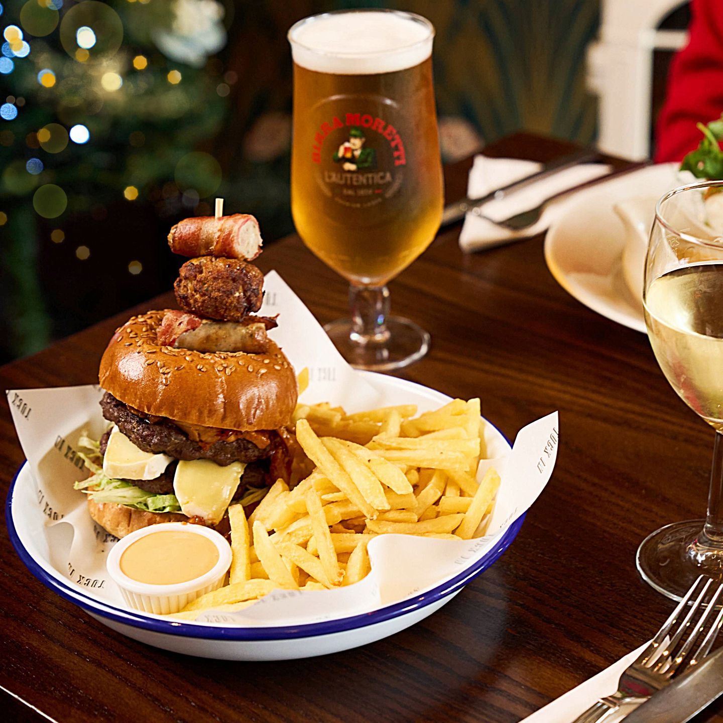 Festive Lunch & Dinner at The Fox & Hounds Hotel Cardiff in Whitchurch